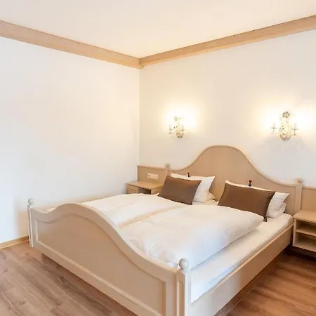Eisensteiner Hof 3* Байериш-Айзенштайн