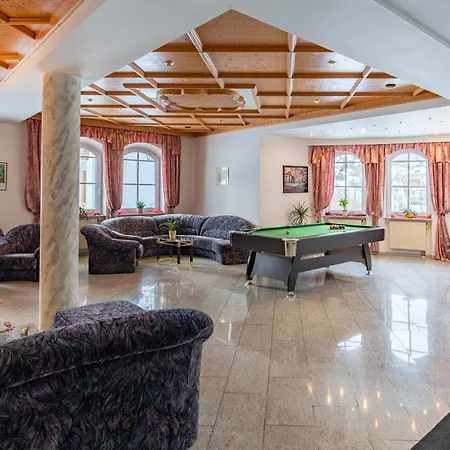 Eisensteiner Hof 3*